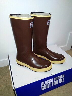 Xtratuf 22272G Legacy 15" Mens Boots Size 11 Brown Neoprene Waterproof New Box